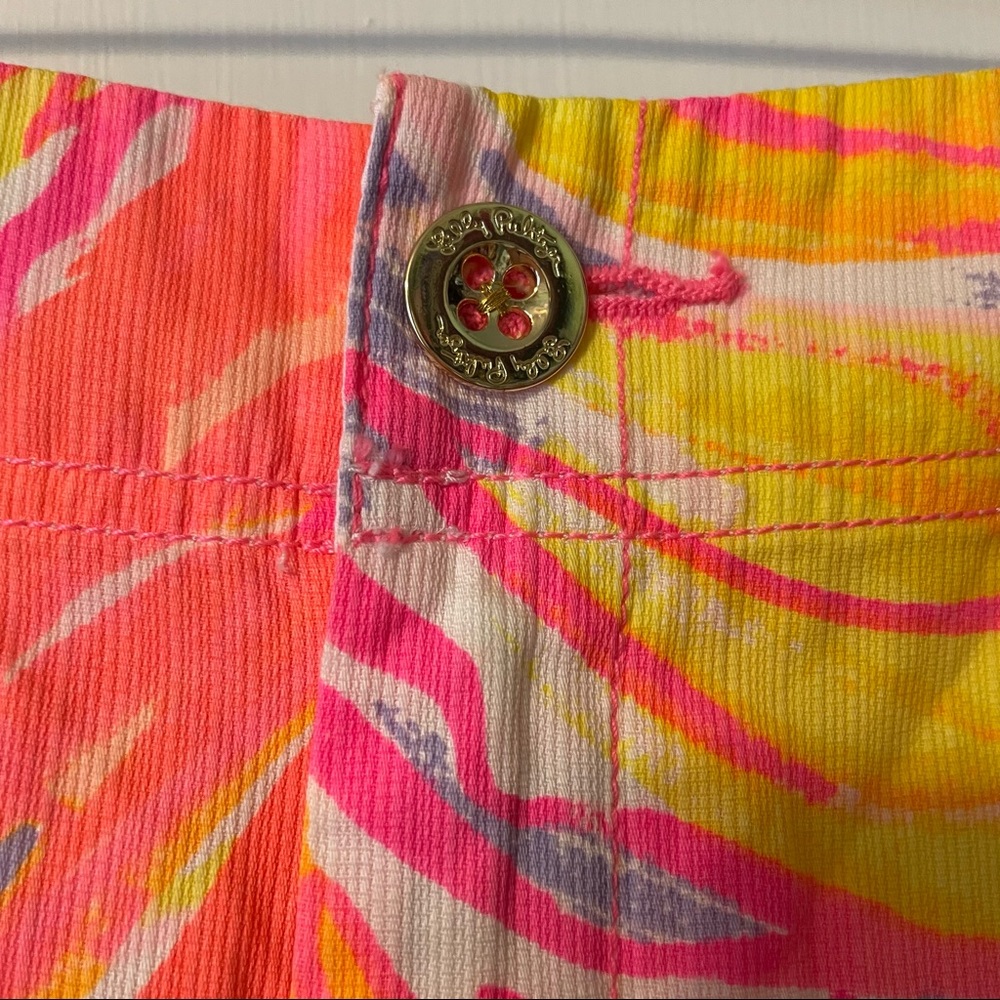 SOLD-Lilly Pulitzer shorts - Picture 4 of 10